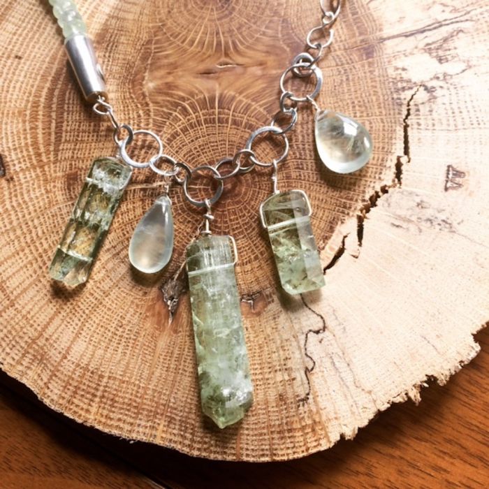 Prehnite and Polished Crystal Beryl Necklace - Image 4