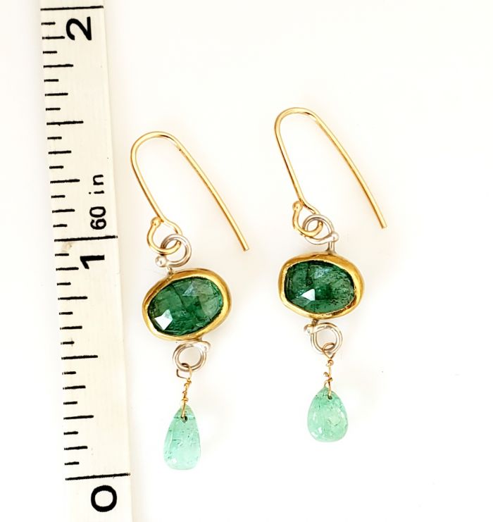 Rose Cut Emerald Drop Earrings - Image 5