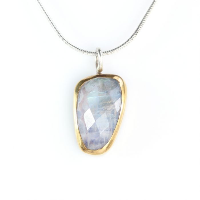 Rose Cut Rainbow Moonstone Pendant