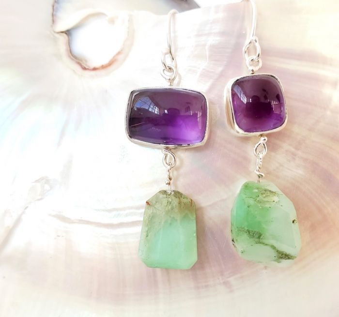 Sugarloaf Amethyst Earrings with Chrysoprase Drops - Image 2