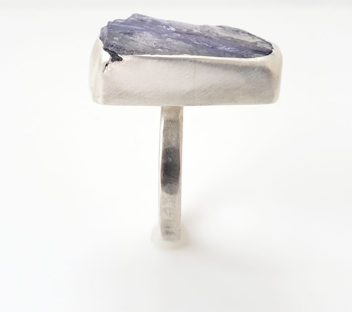 Large Raw Tanzanite Crystal Ring - Image 4